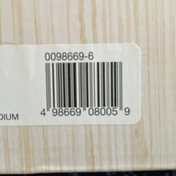 Brand new in box Blowfish shoes, never worn. - Picture 4 of 4